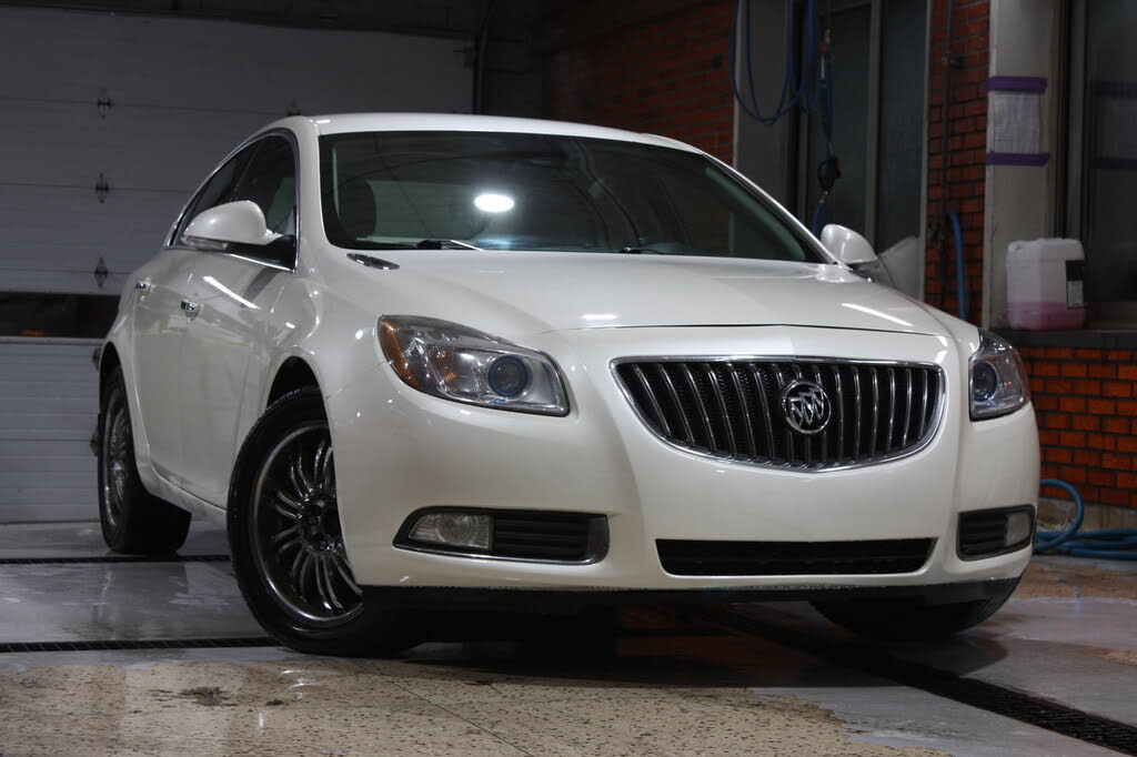2012 Buick Regal Turbo Sedan FWD