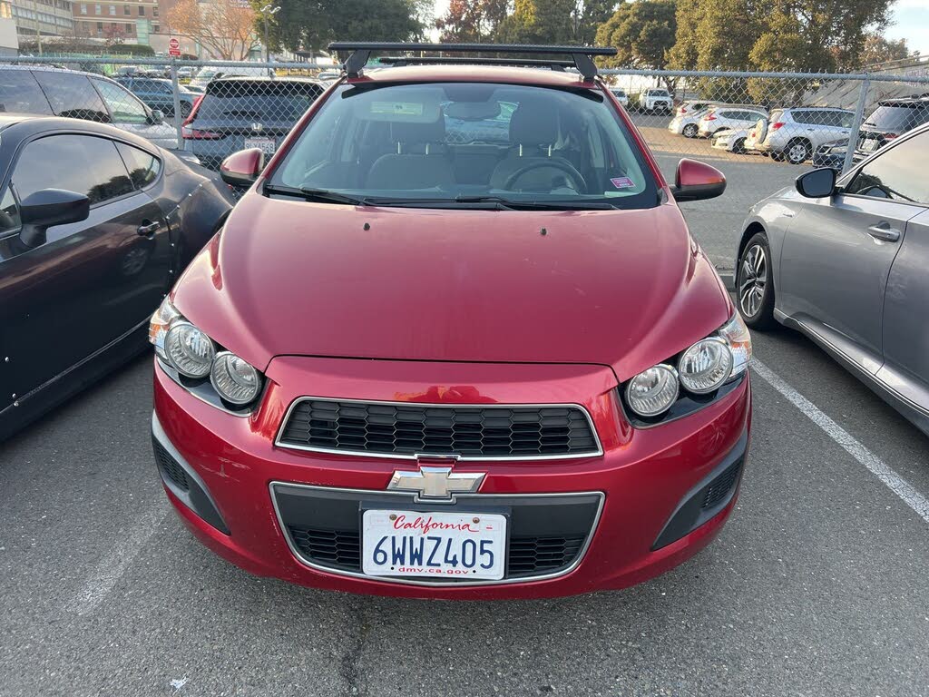 2012 Chevrolet Sonic 1LS Hatchback FWD
