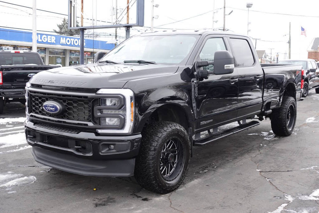2023 Ford F-250 Super Duty XLT Crew Cab LB 4WD