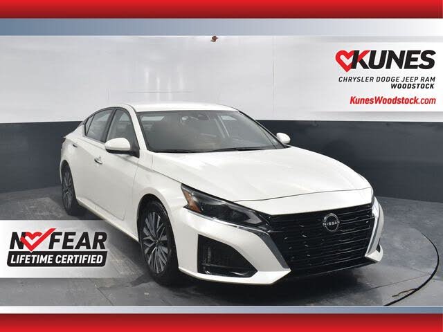 2023 Nissan Altima 2.5 SV FWD