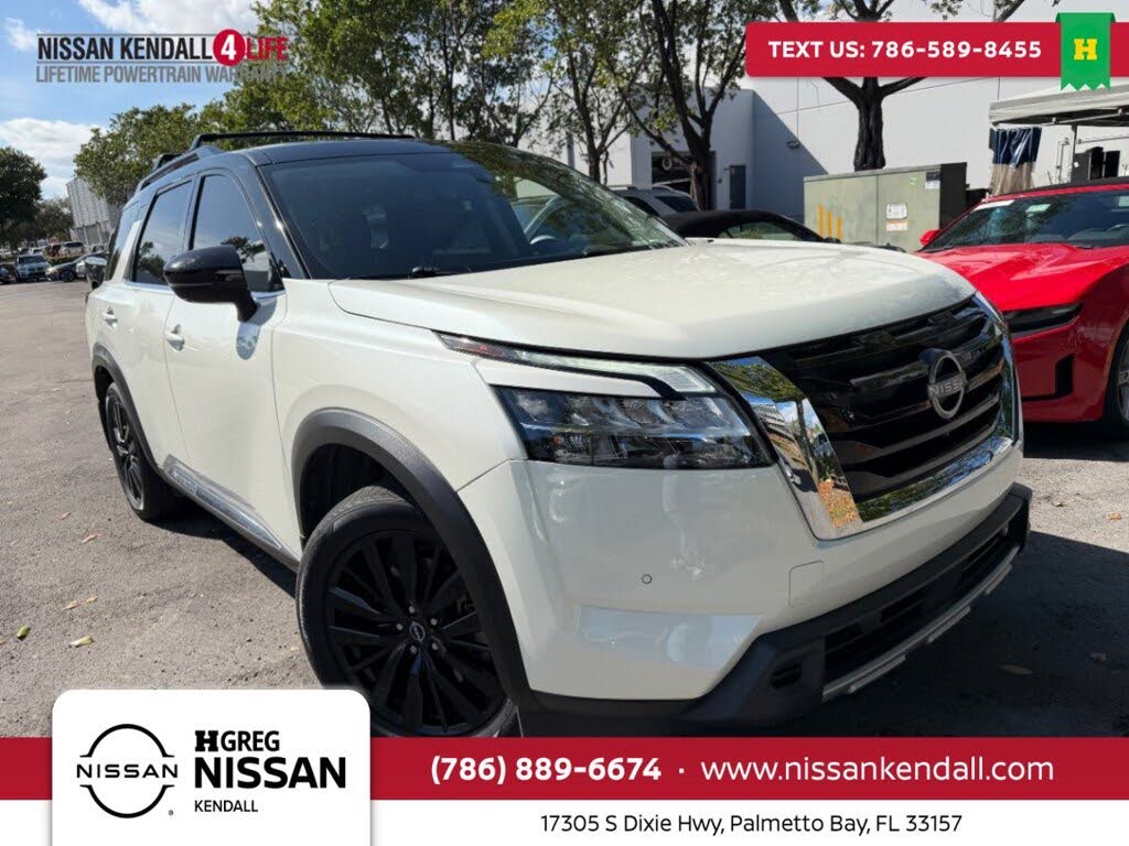 2023 Nissan Pathfinder Platinum FWD