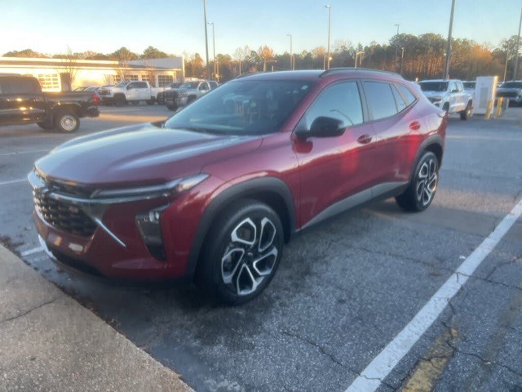 2025 Chevrolet Trax RS with 2RS FWD