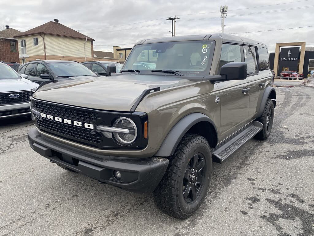 2025 Ford Bronco Outer Banks 4-Door 4WD