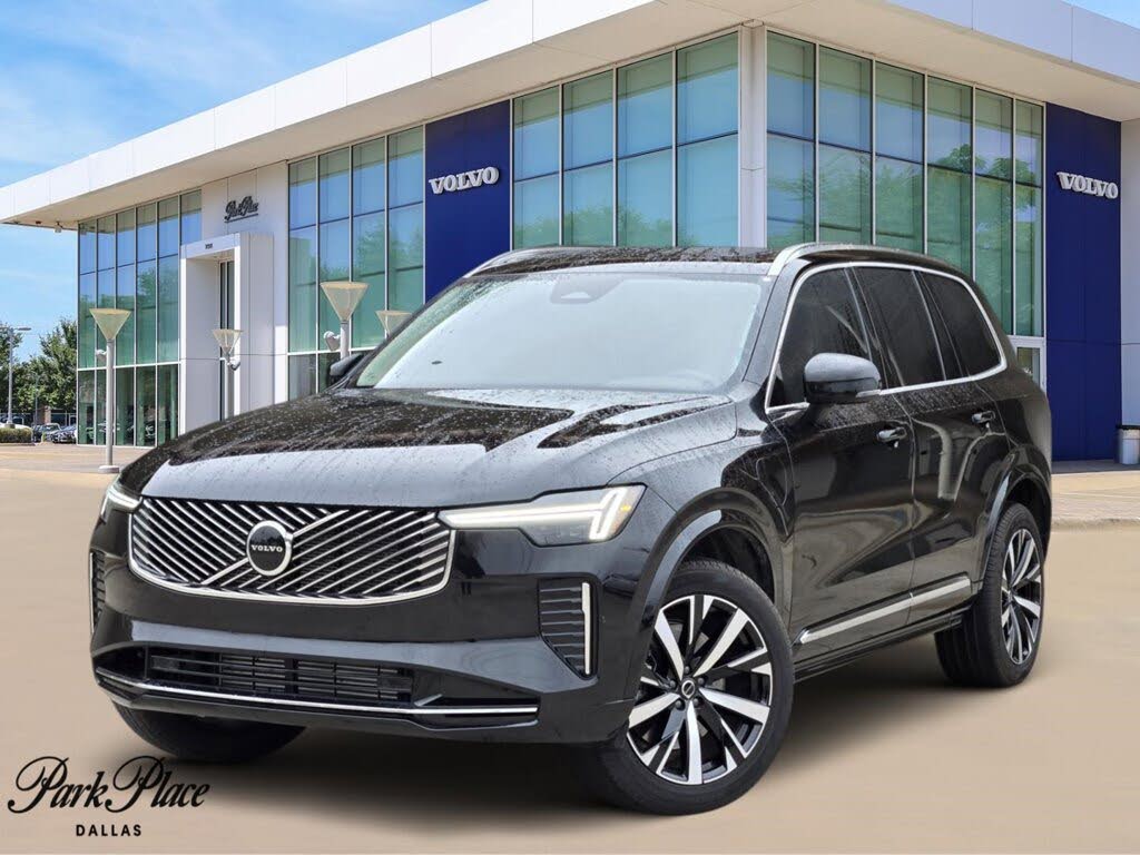2025 Volvo XC90 T8 Core Bright Theme eAWD