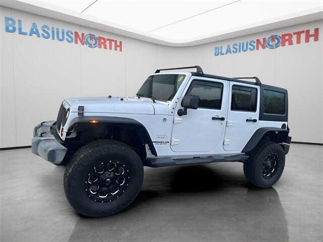 2013 Jeep Wrangler Unlimited Sahara 4WD