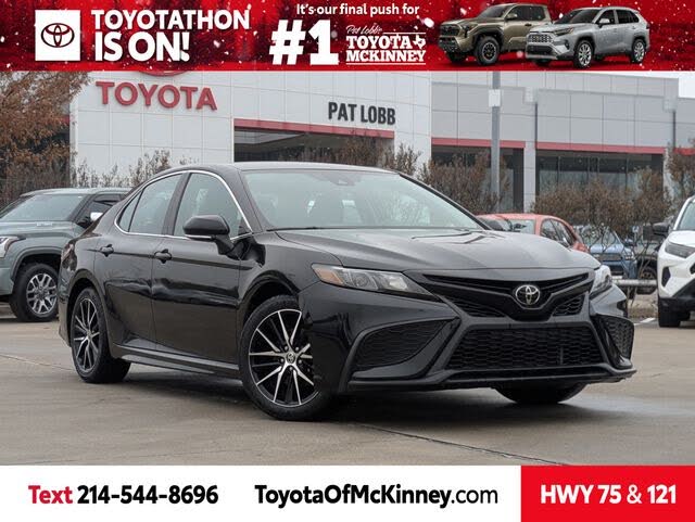 2024 Toyota Camry SE FWD