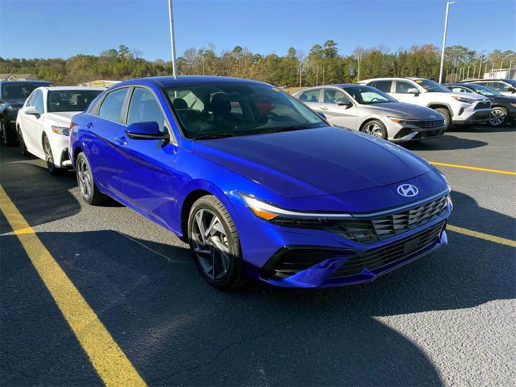 2025 Hyundai Elantra SEL Convenience FWD