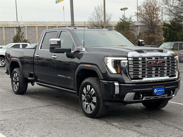 2026 GMC Sierra 2500HD Denali Crew Cab 4WD