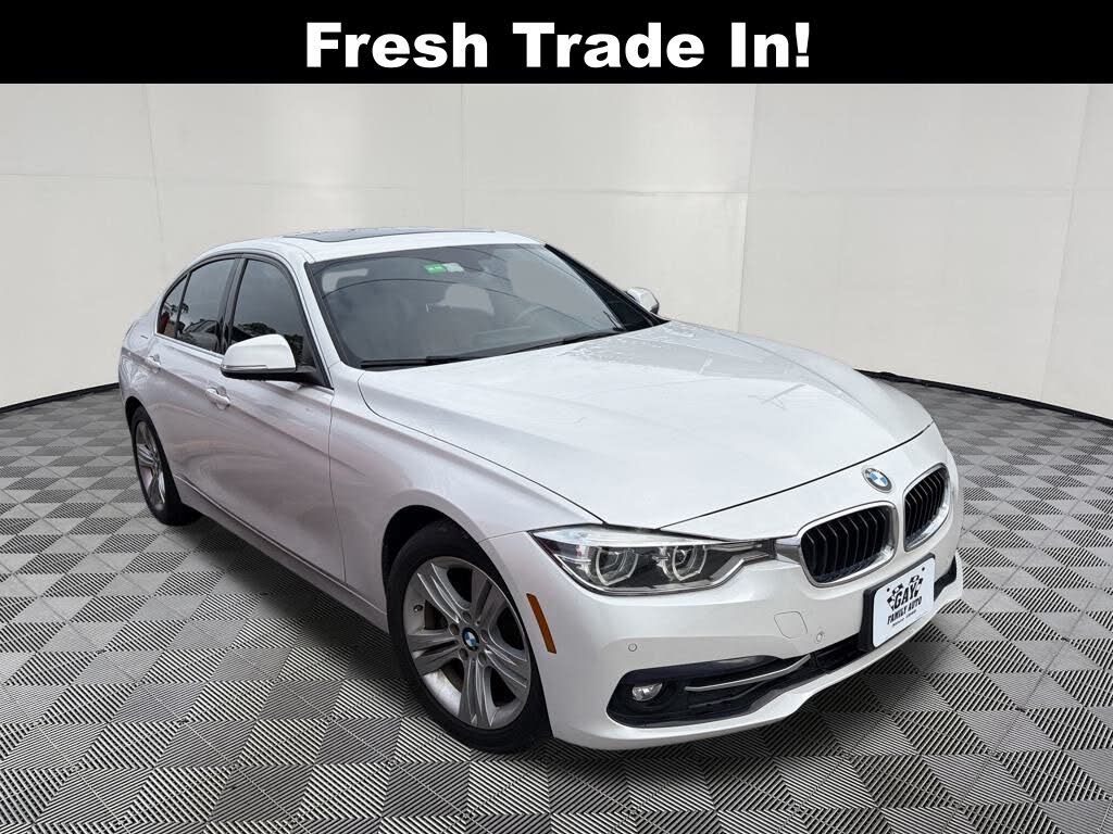 2017 BMW 3 Series 330i Sedan RWD