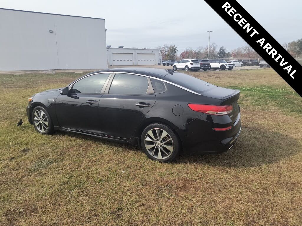2019 Kia Optima S FWD