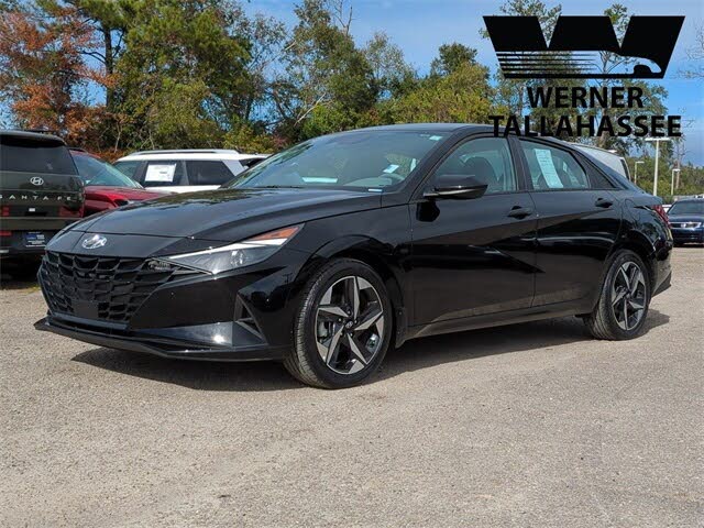 2023 Hyundai Elantra SEL FWD