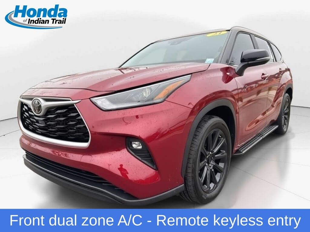 2023 Toyota Highlander XLE FWD