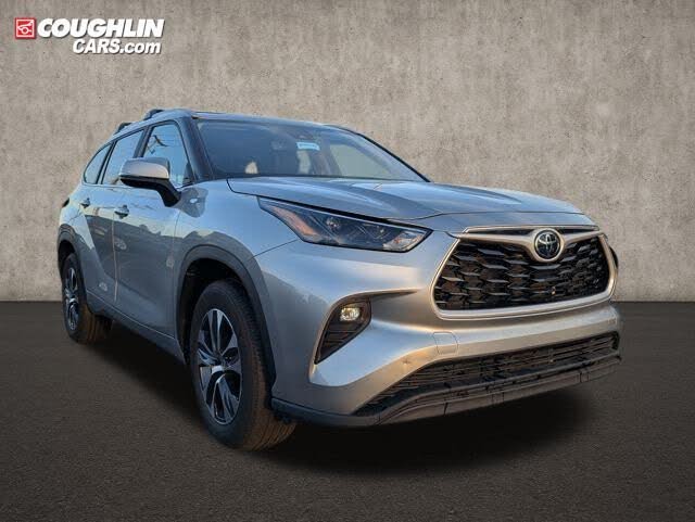 2023 Toyota Highlander XLE FWD