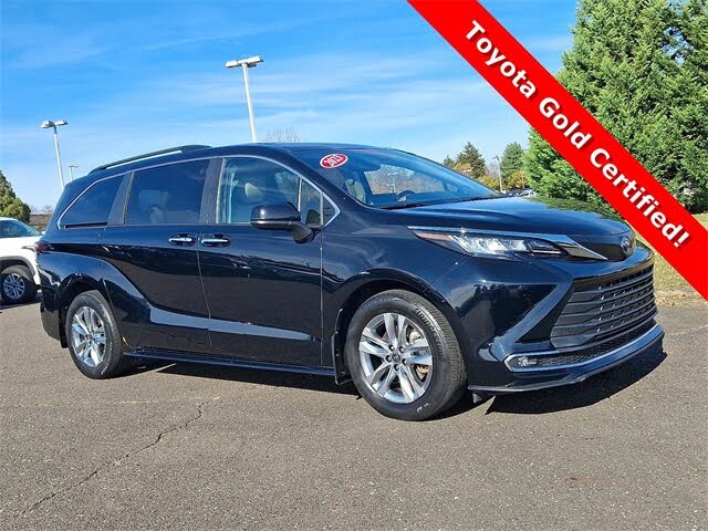 2023 Toyota Sienna XLE 7-Passenger AWD