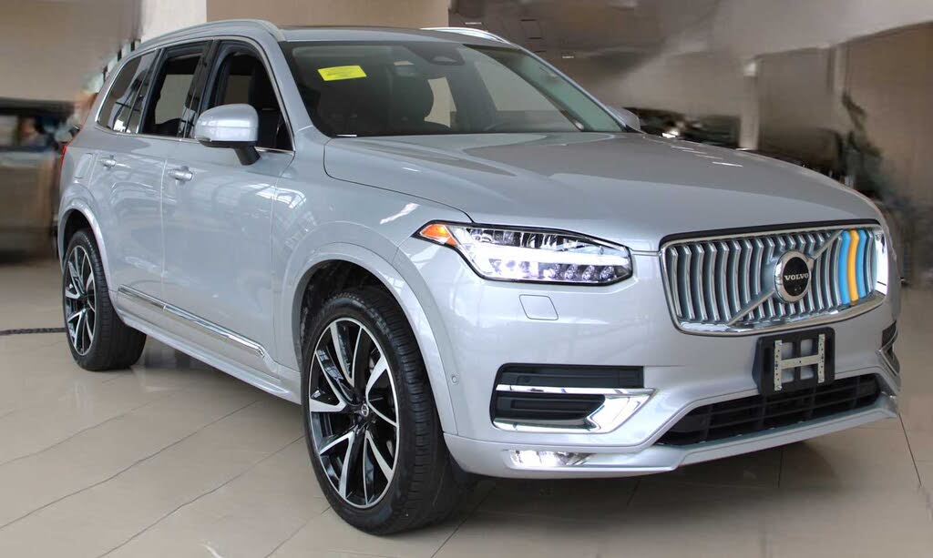 2023 Volvo XC90 B6 Plus Bright Theme 7-Passenger AWD