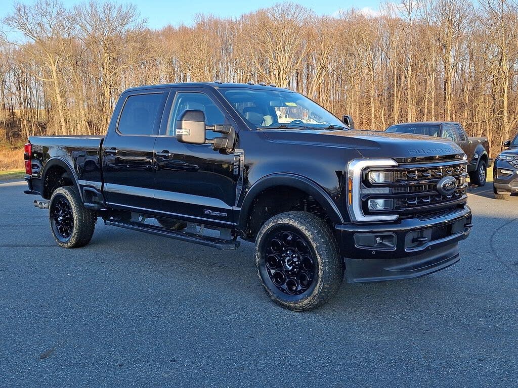 2024 Ford F-250 Super Duty Lariat Crew Cab 4WD