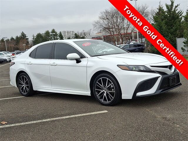 2024 Toyota Camry SE FWD