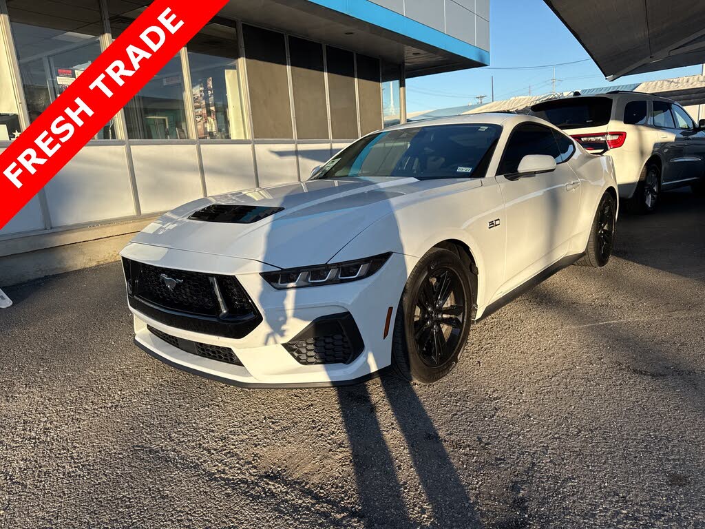 2025 Ford Mustang GT Fastback RWD