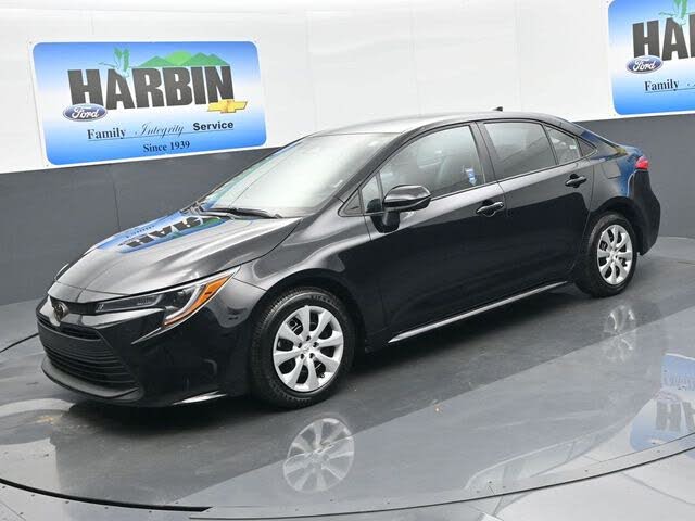 2025 Toyota Corolla LE FWD