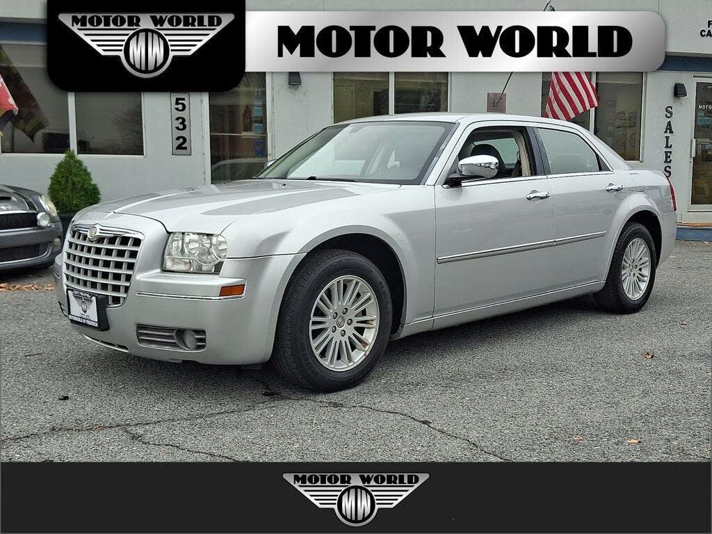 2010 Chrysler 300 Touring RWD