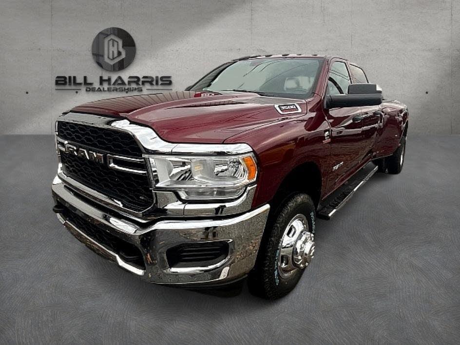 2022 RAM 3500 Tradesman Crew Cab LB DRW 4WD