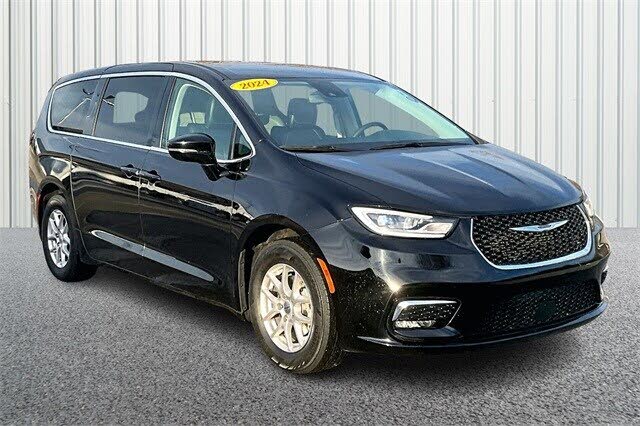 2024 Chrysler Pacifica Touring L FWD