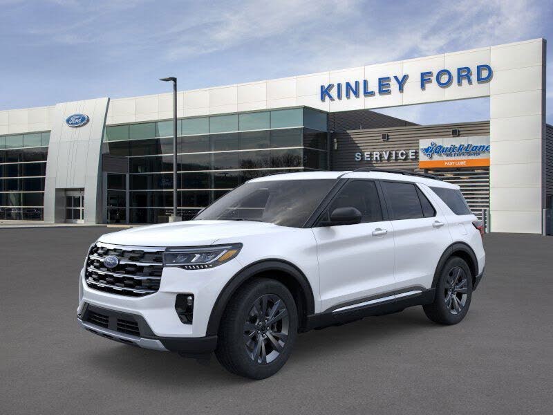 2025 Ford Explorer Active AWD