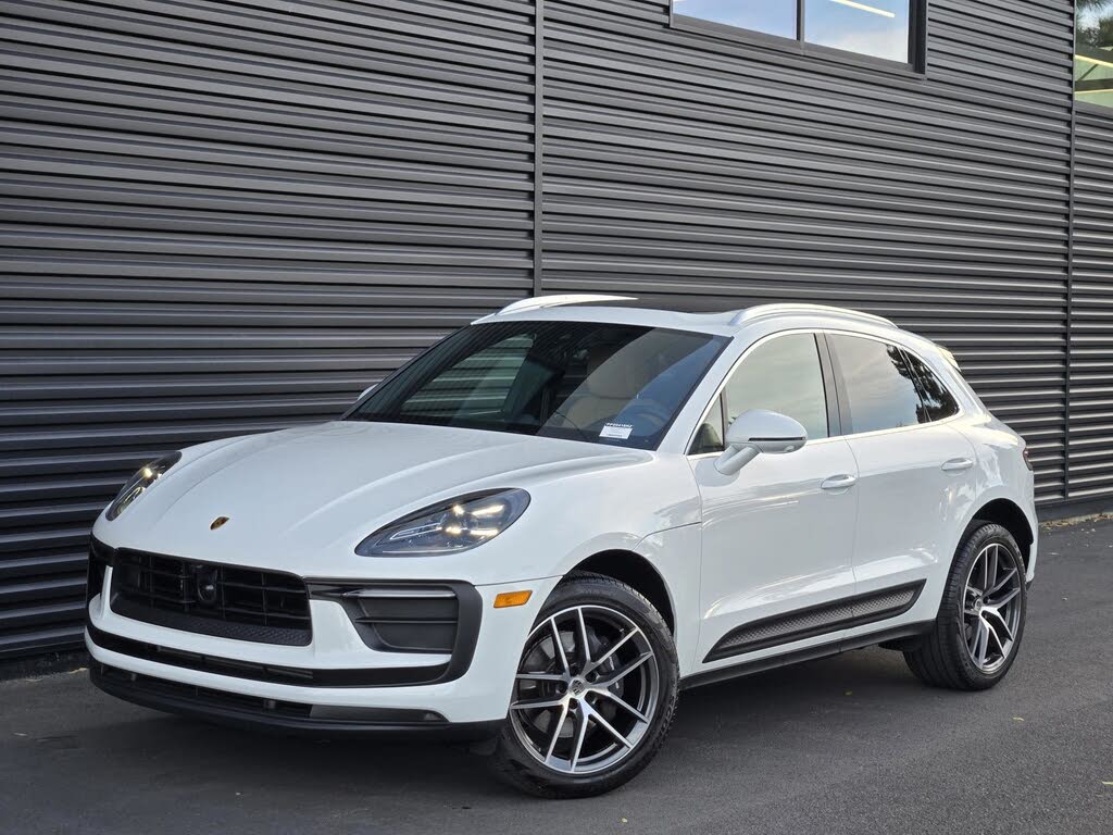 2025 Porsche Macan AWD
