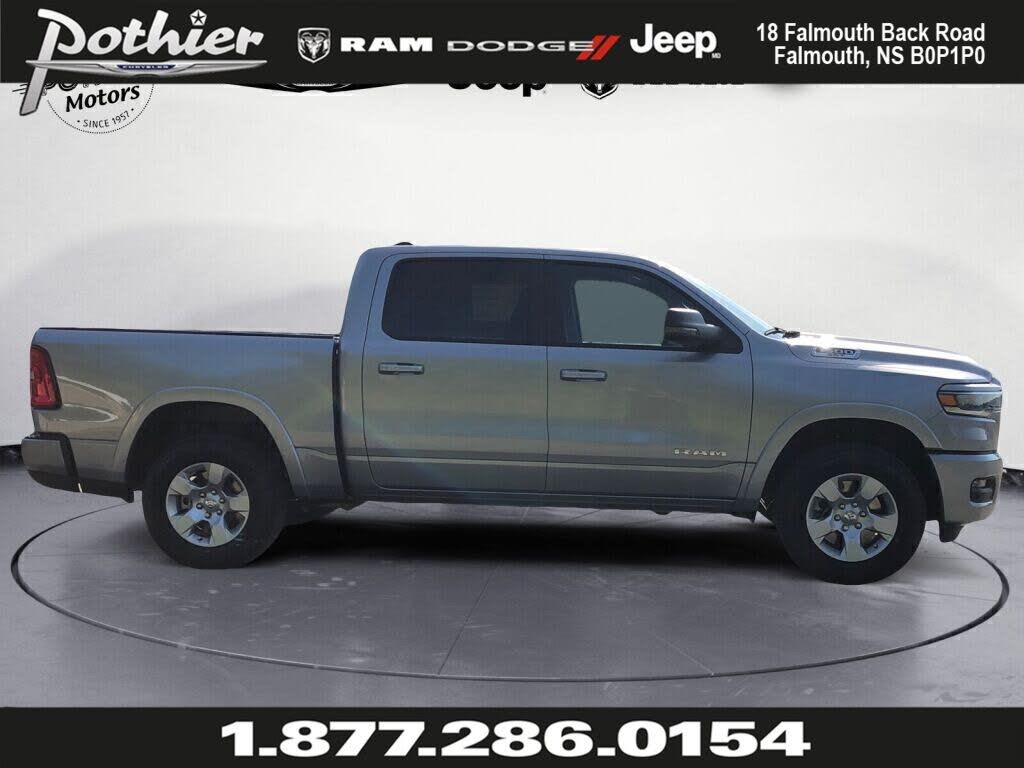 RAM 1500 Big Horn Crew Cab 4WD 2025