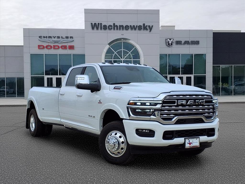2025 RAM 3500 Limited Crew Cab LB DRW 4WD