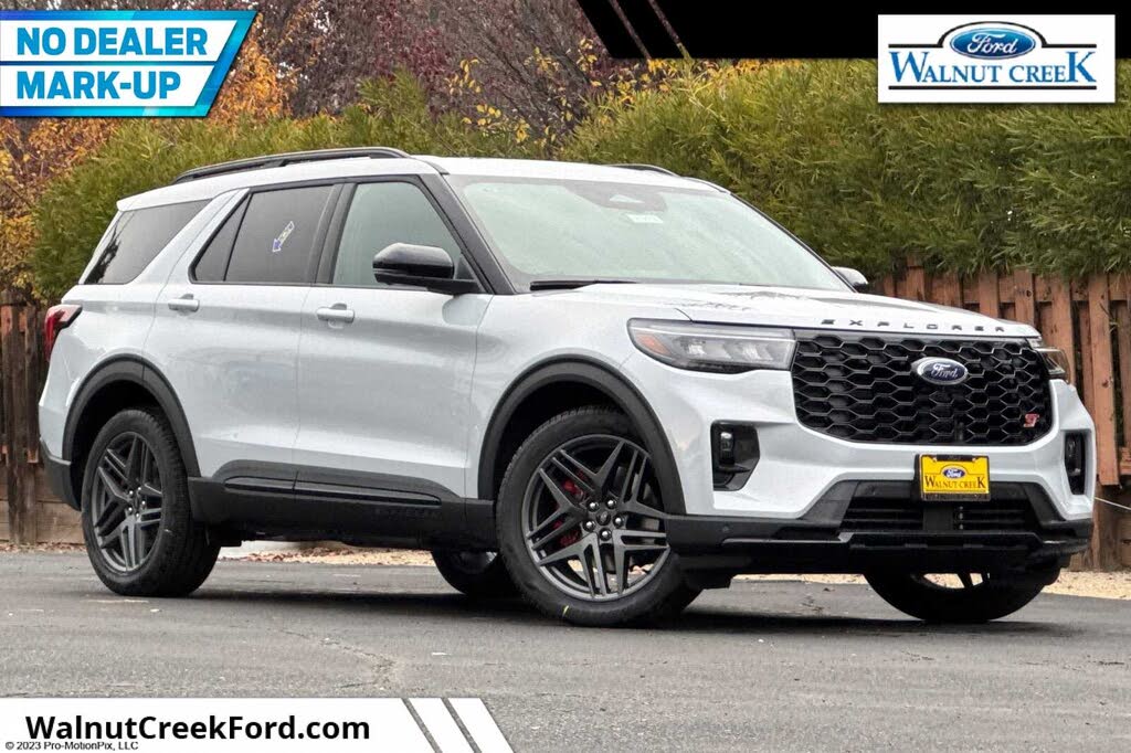 2026 Ford Explorer ST AWD