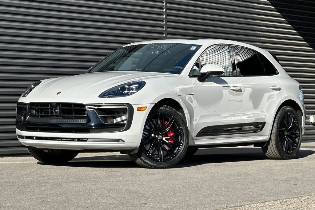 2026 Porsche Macan GTS AWD