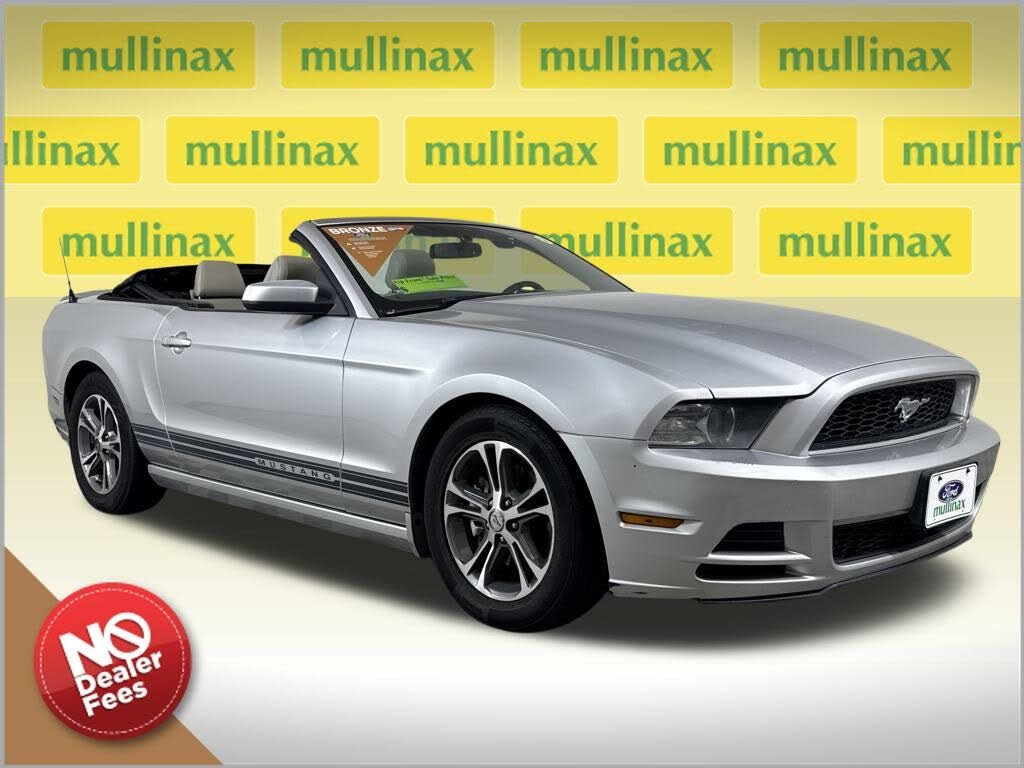 2014 Ford Mustang V6 Premium Convertible RWD