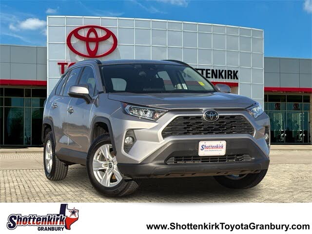 2021 Toyota RAV4 XLE FWD