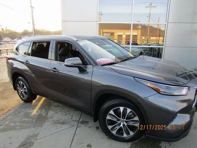 2022 Toyota Highlander XLE AWD