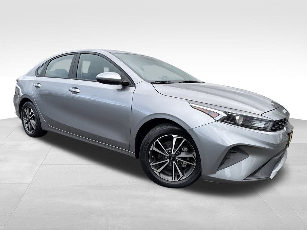 2023 Kia Forte LXS FWD