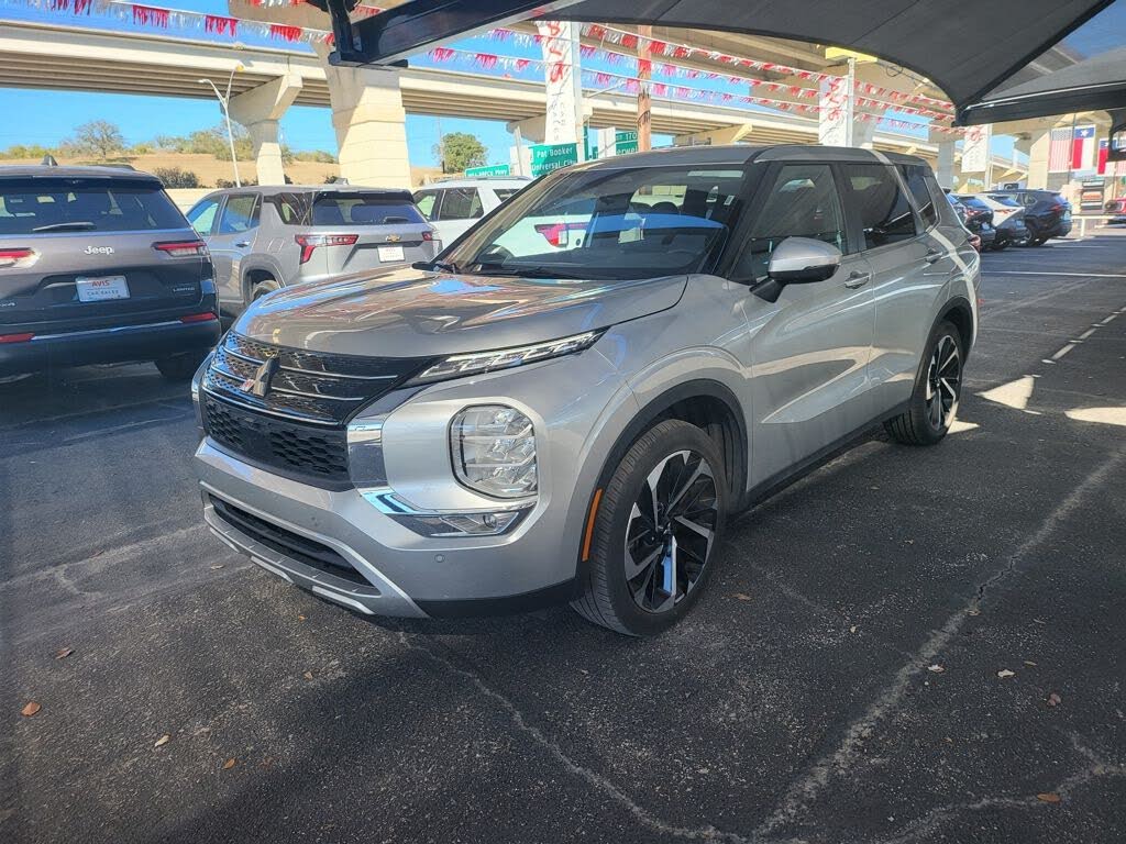 2024 Mitsubishi Outlander SE FWD