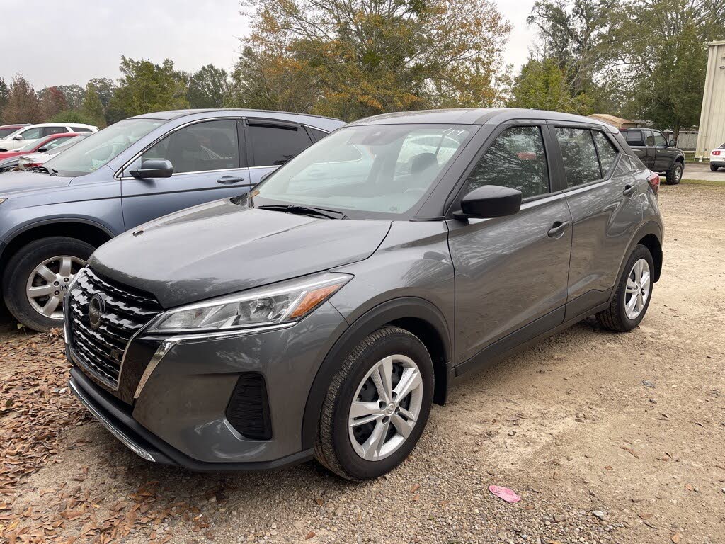 2024 Nissan Kicks S FWD