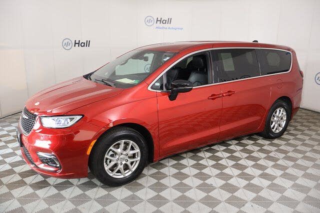 2025 Chrysler Pacifica Select FWD