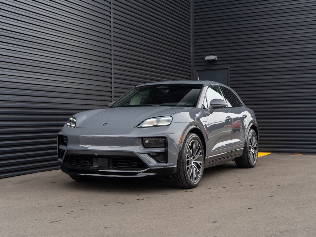 2025 Porsche Macan AWD