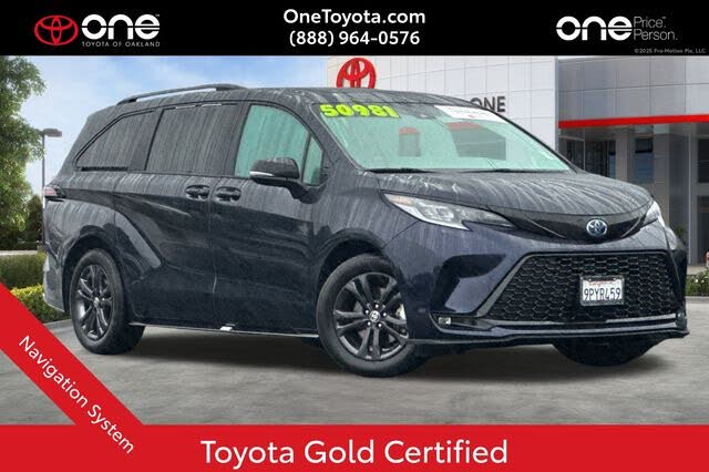 2025 Toyota Sienna XSE 7-Passenger AWD