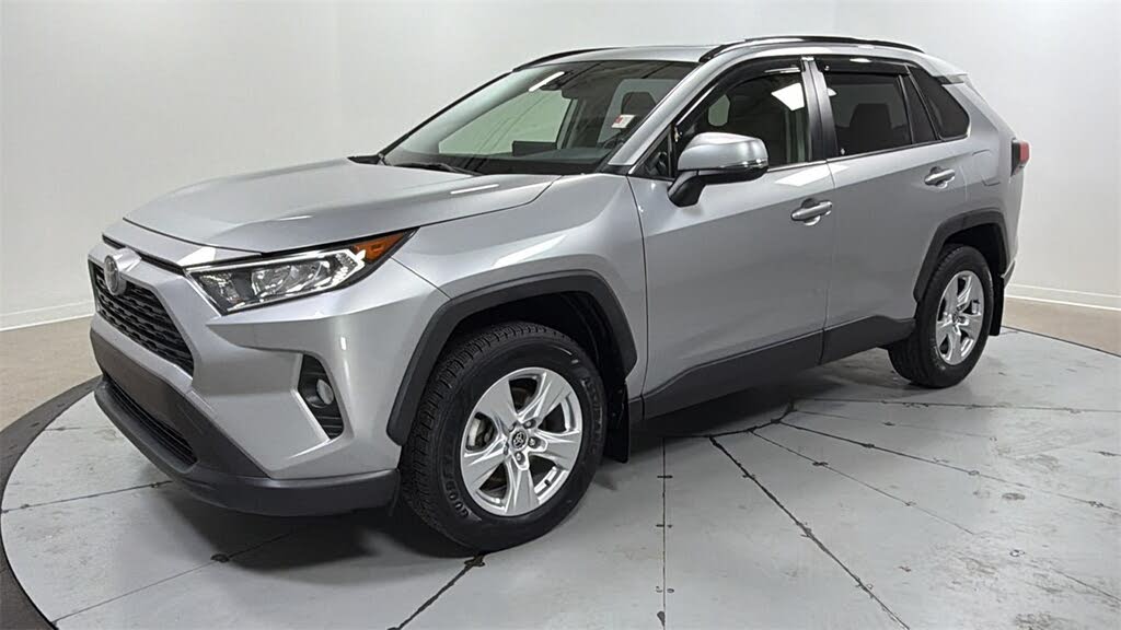 2020 Toyota RAV4 XLE FWD