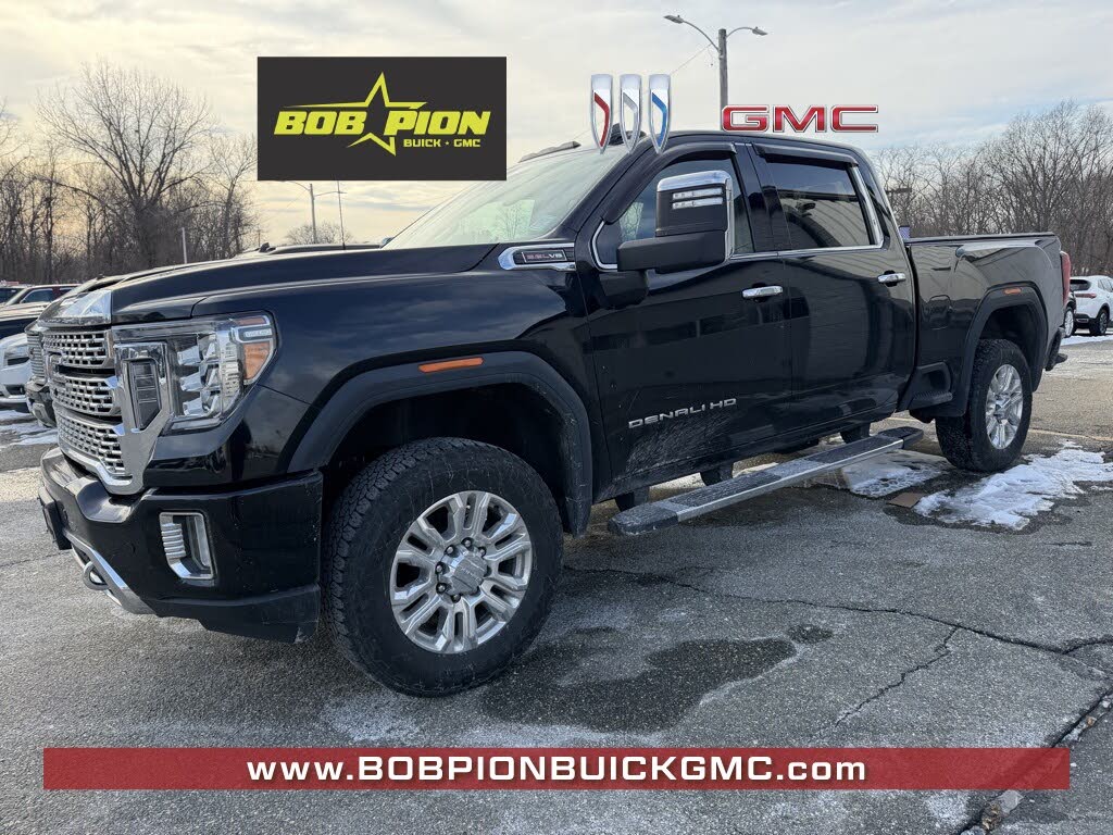 2022 GMC Sierra 2500HD Denali Crew Cab 4WD