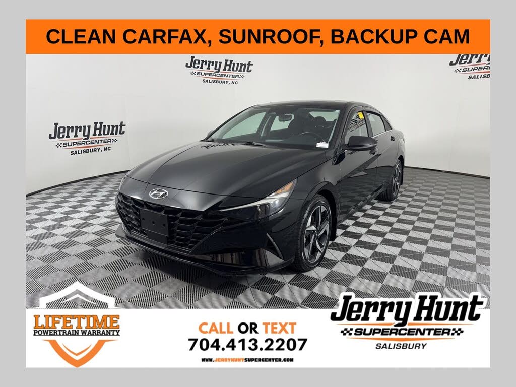 2022 Hyundai Elantra SEL FWD