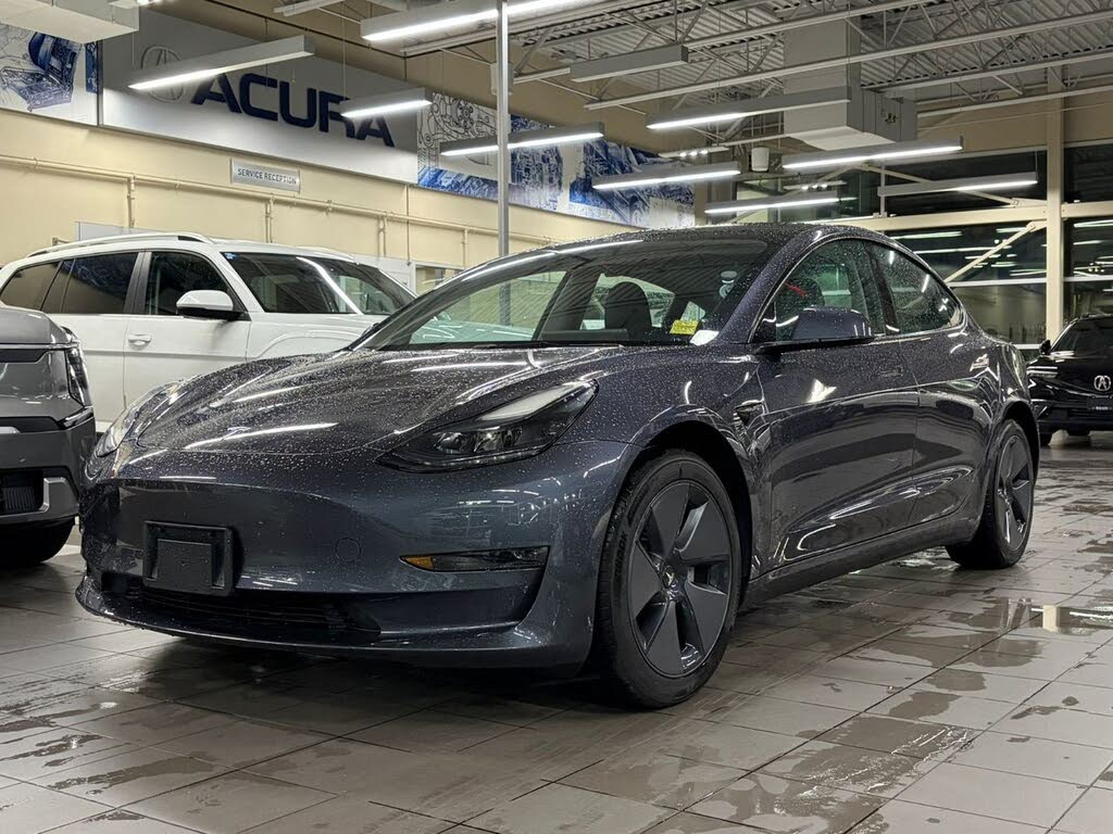 2023 Tesla Model 3 RWD