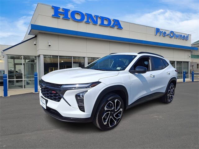 2024 Chevrolet Trax RS with 2RS FWD