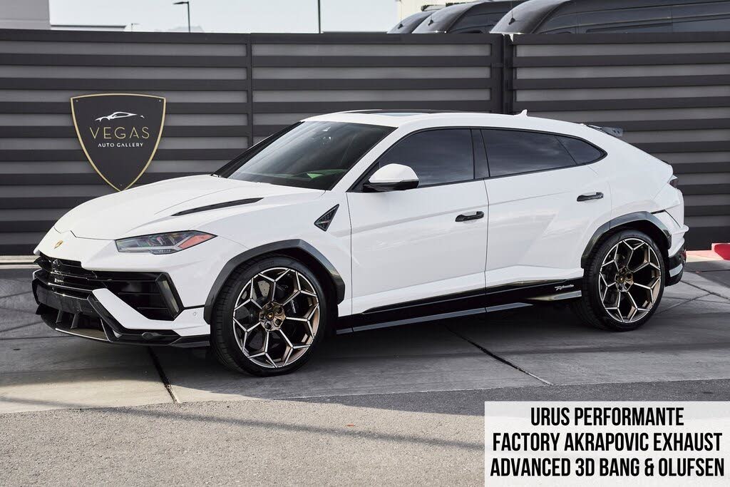 2024 Lamborghini Urus Performante AWD