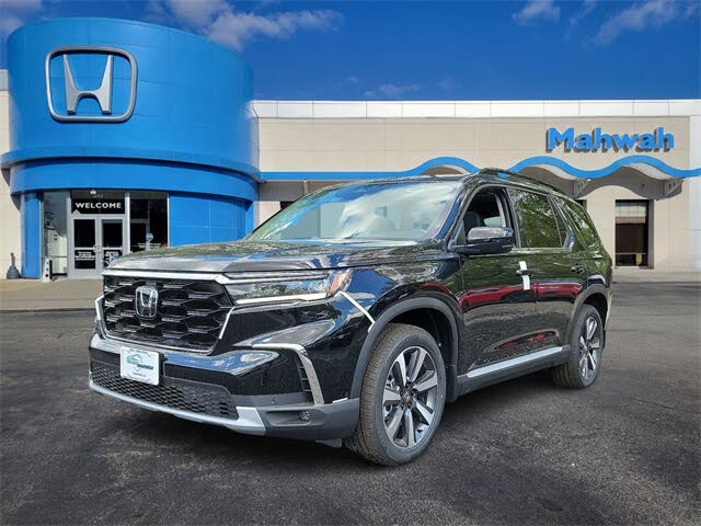 2025 Honda Pilot Touring AWD