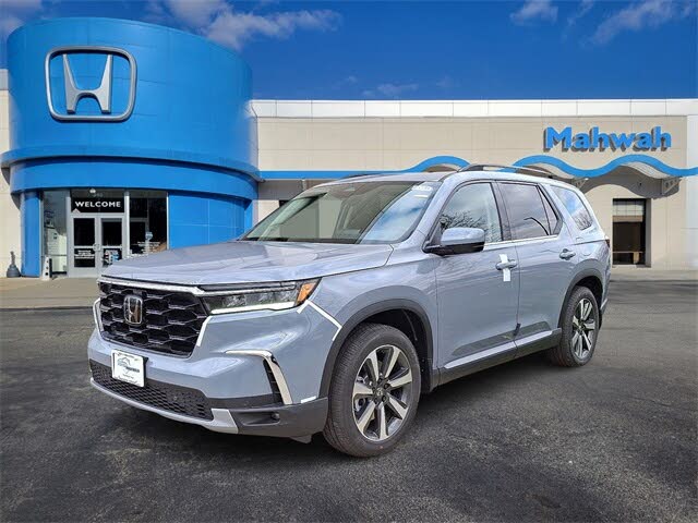 2025 Honda Pilot Touring AWD