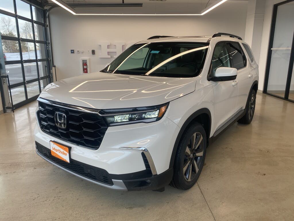 2025 Honda Pilot Touring AWD